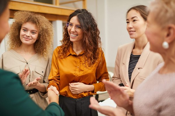 Quelles stratégies pour promouvoir la lecture chez les adultes dans les zones rurales?
